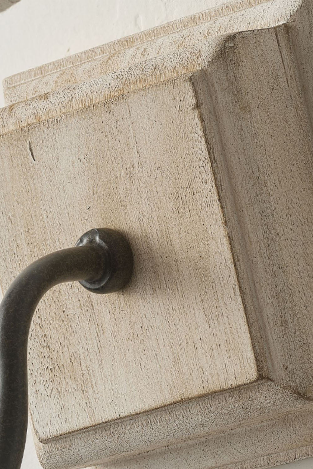 American Simple Solid Wood Wall Lamp - view 9 | everlamps