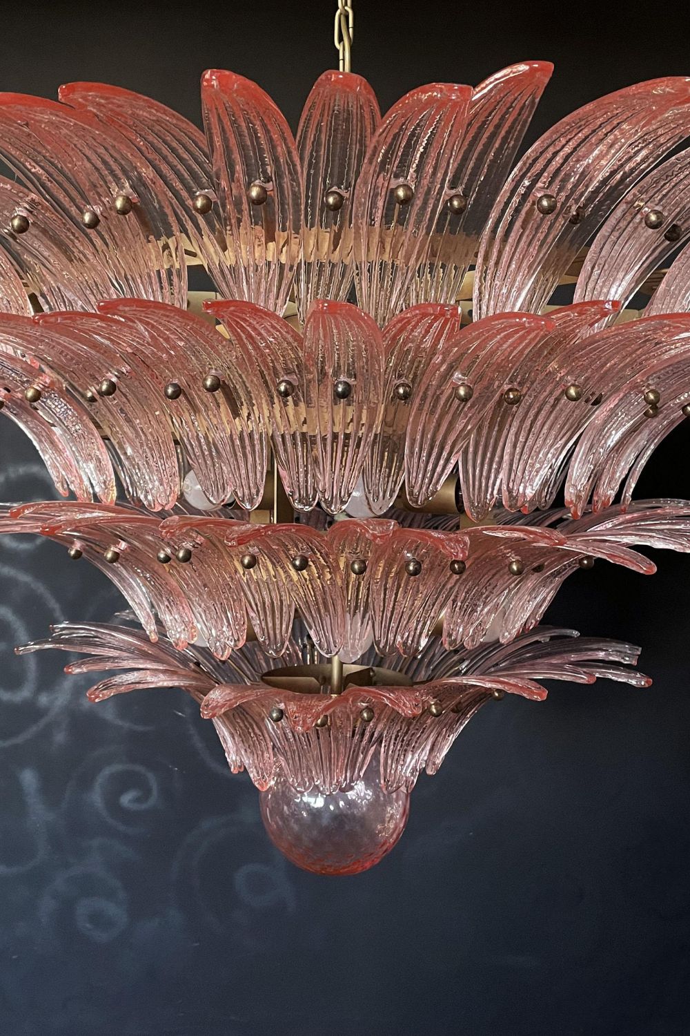 Art Four-tier pink glass palm leaf chandelier - view 9 | everlamps