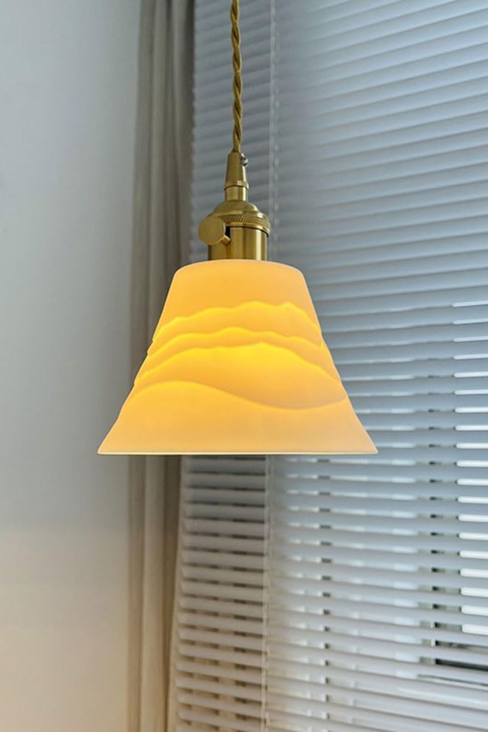 Mountains Shadow Ceramic Pendant Lamp - everlamps