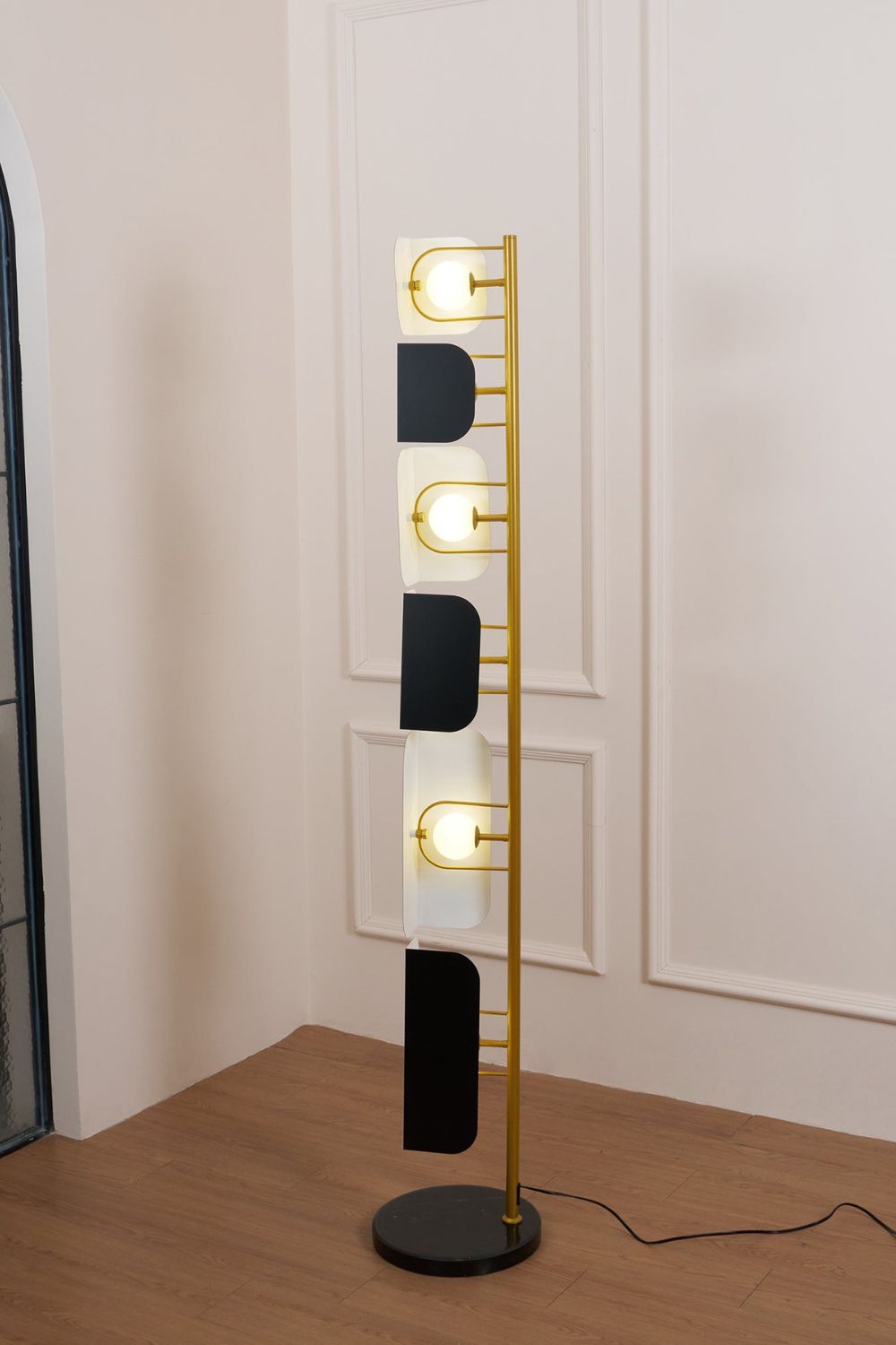 Leagan Stacked Panel Modern Floor Light - view 12 | everlamps