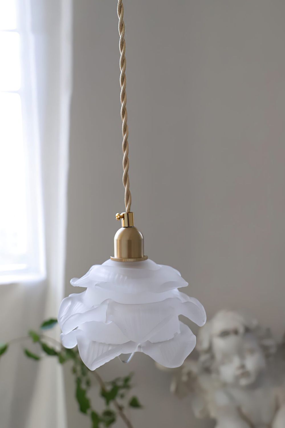 1970 Retro Bloom Glass Pendant Light - view 15 | everlamps