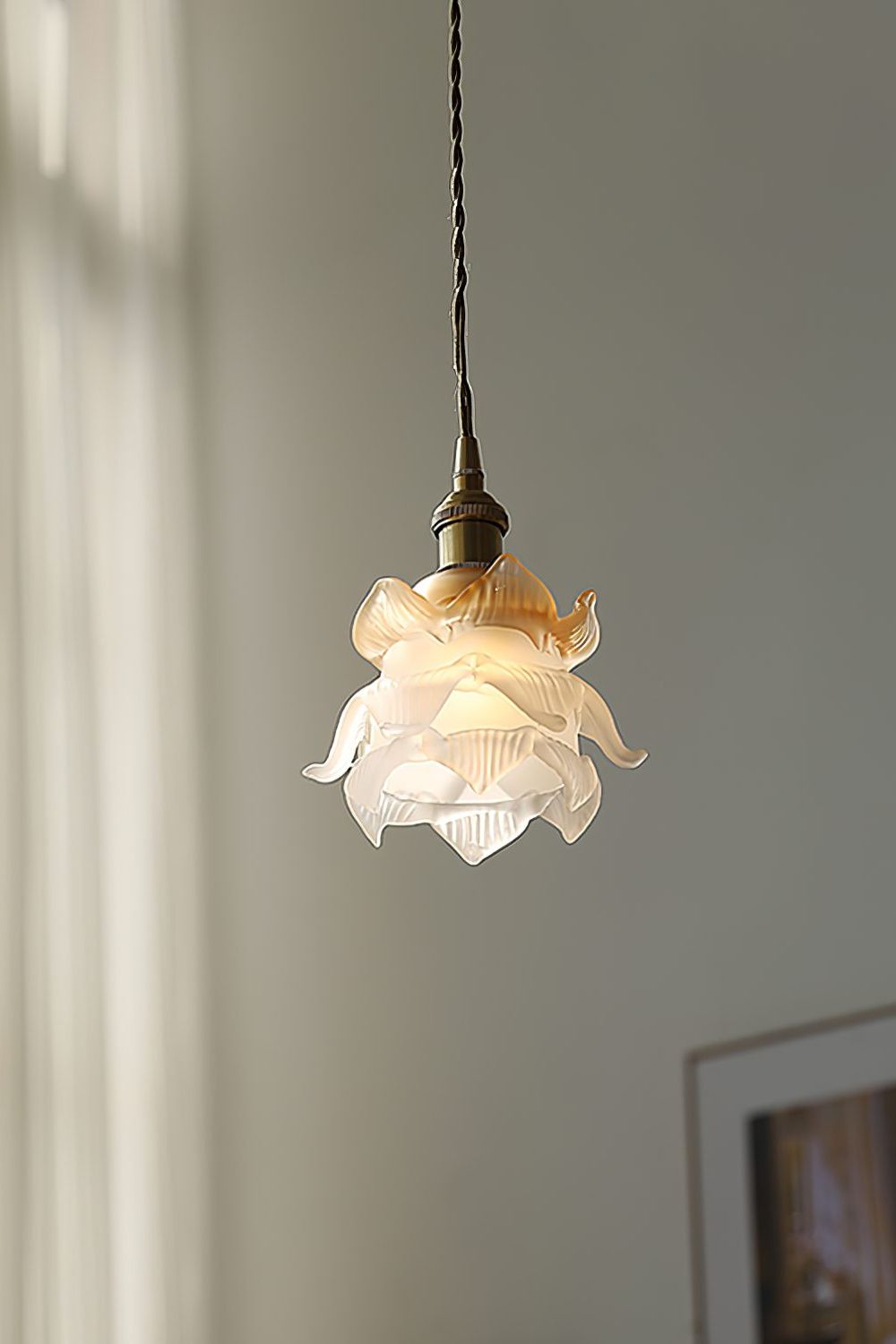 1970 Retro Bloom Glass Pendant Light - view 2 | everlamps