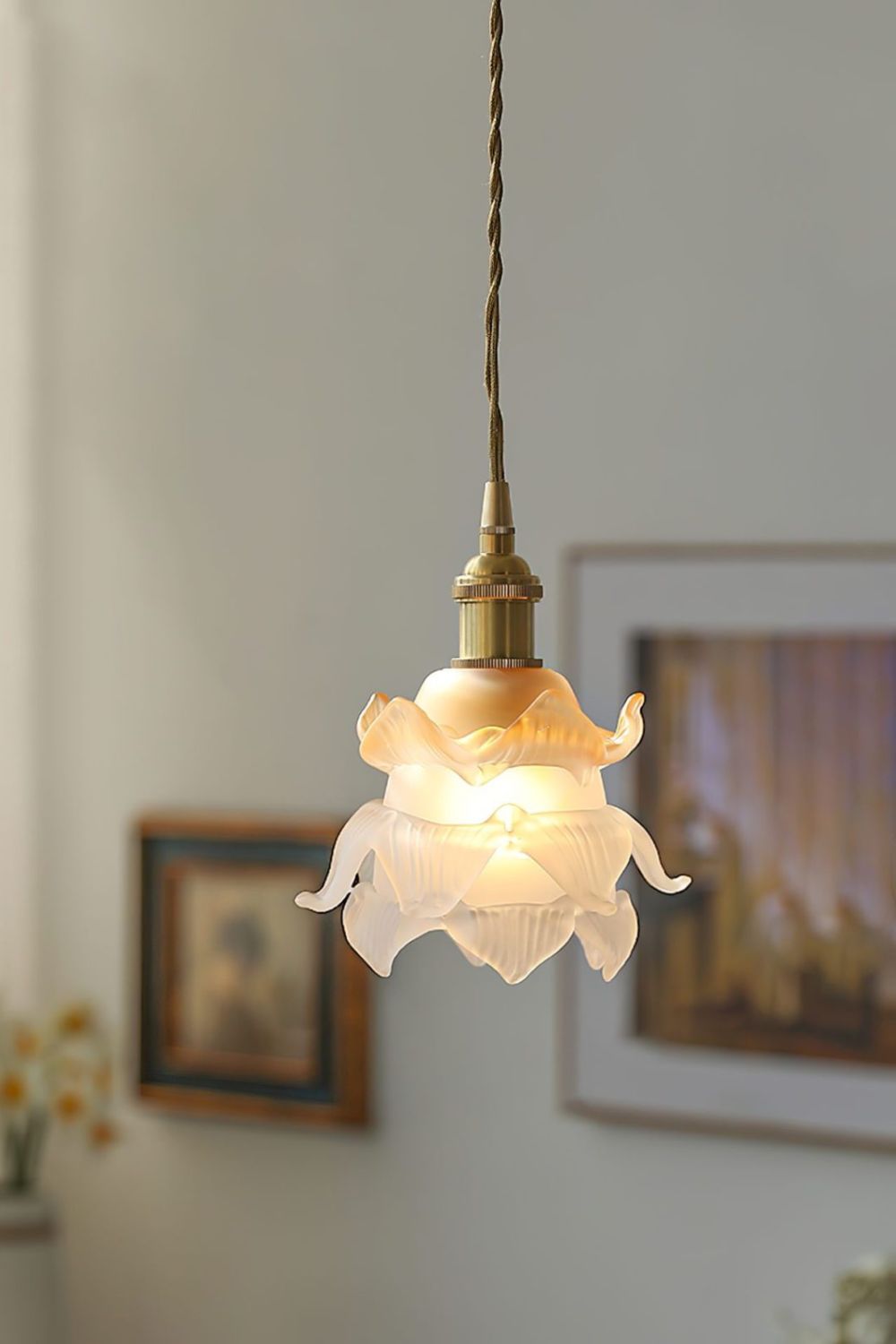 1970 Retro Bloom Glass Pendant Light - view 8 | everlamps