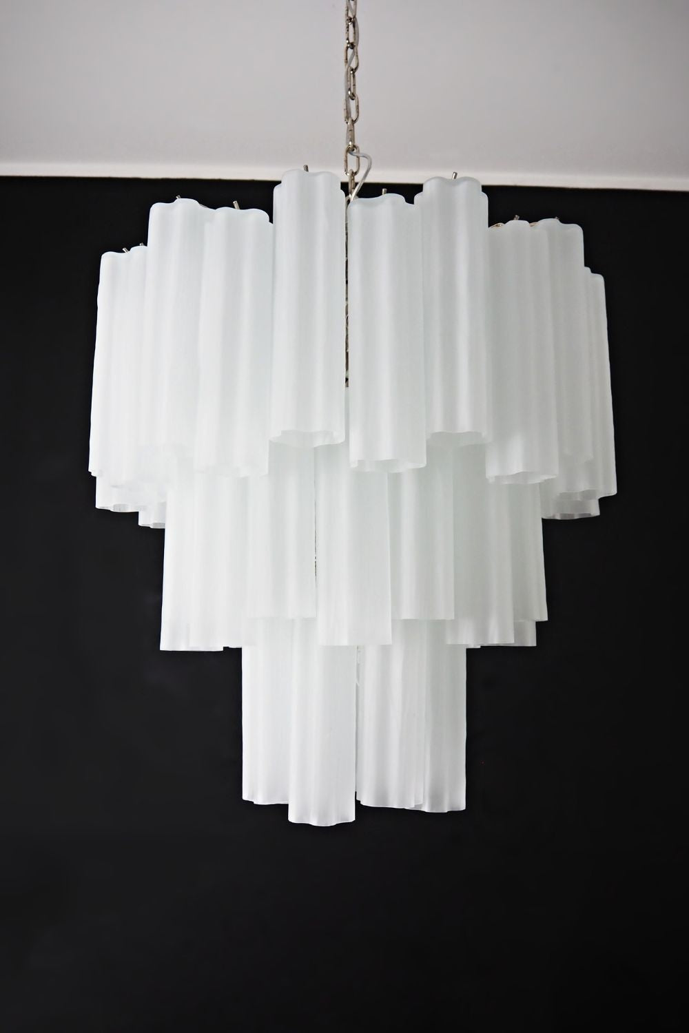 Three-tier Art frosted white glass chandelier - view 9 | everlamps