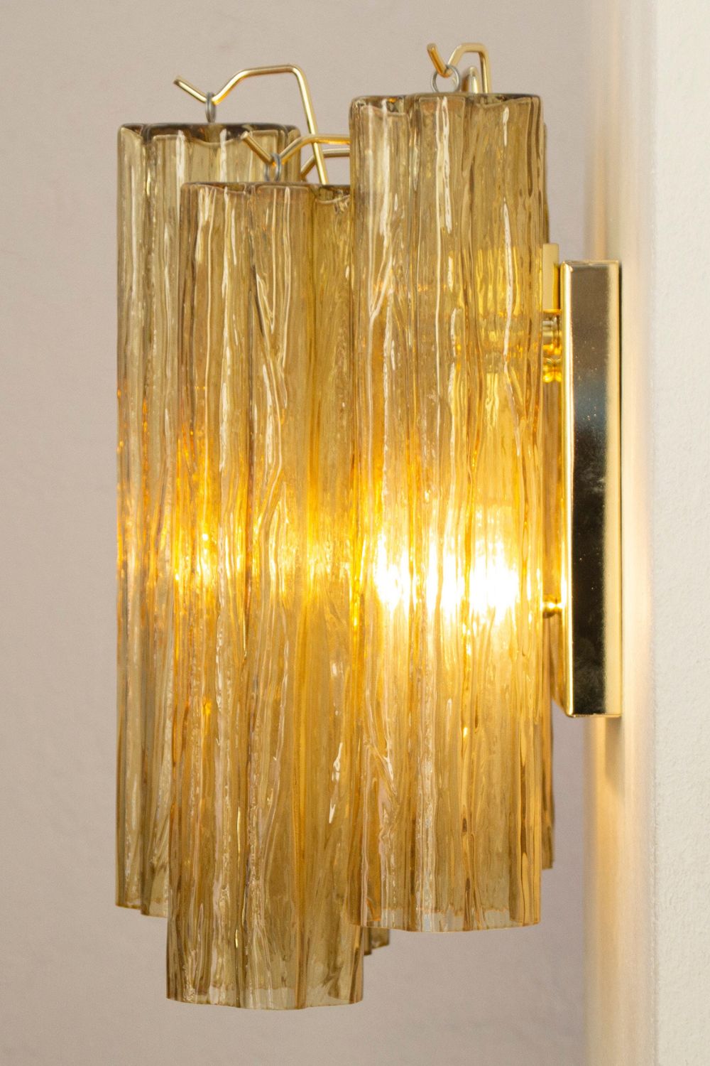 Italian Art amber glass tube wall lamp - view 5 | everlamps