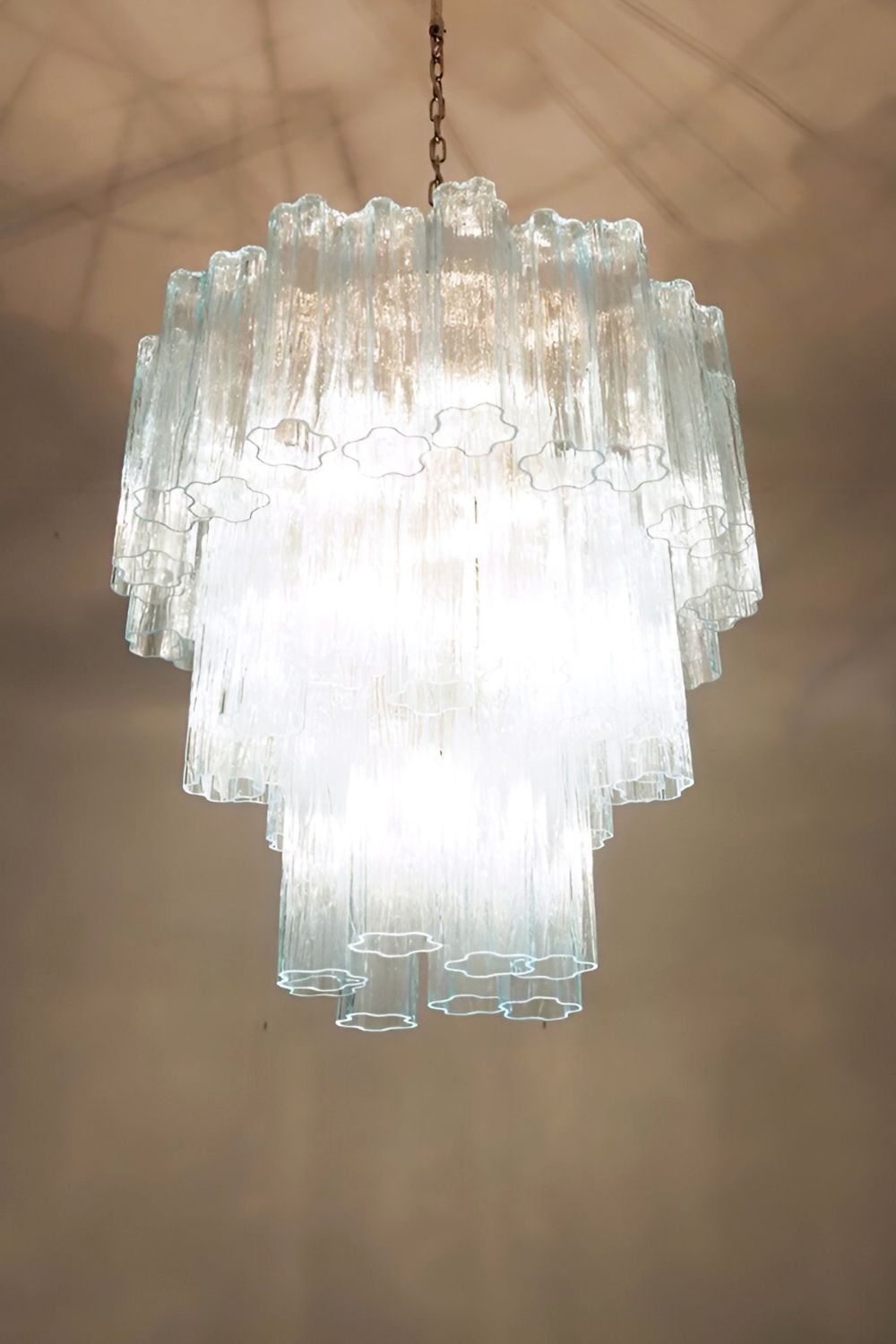 Three-tier Art Venetian blue glass chandelier - view 6 | everlamps