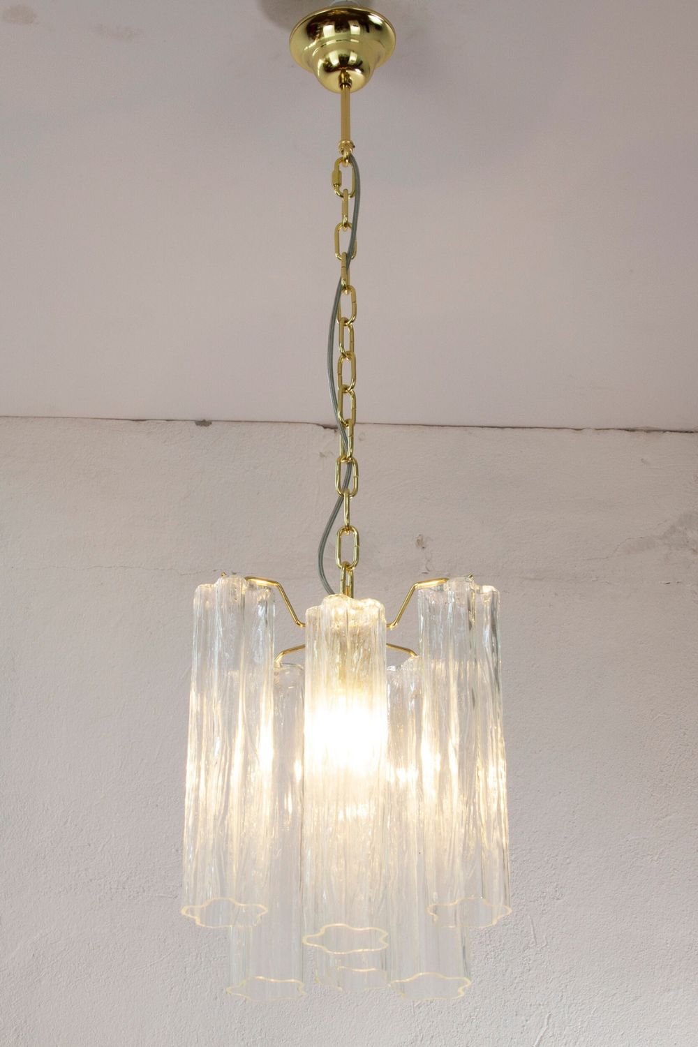Clear Glass Tronchi Suspension Lamp - view 6 | everlamps