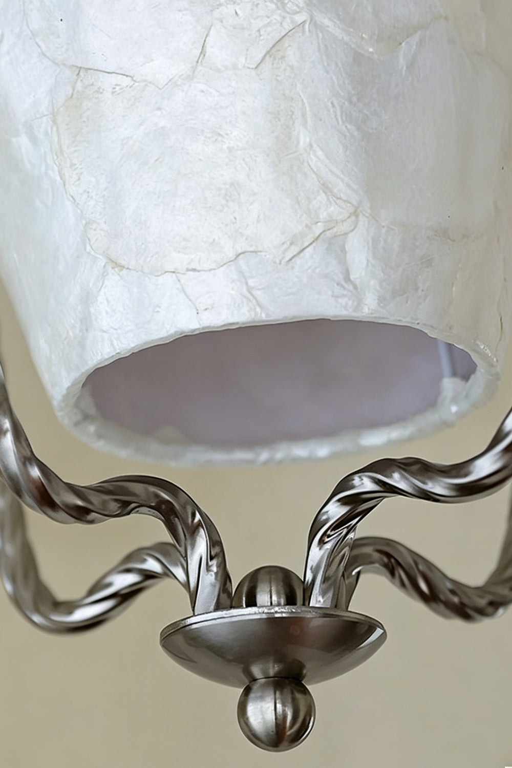 Aether Shell Gold Pendant Lamp |Metal detail | Samu  Lamp
