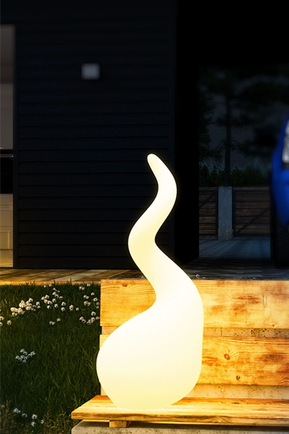 Alien M Easy Outdoor Floor Lamp - view 3 | everlamps