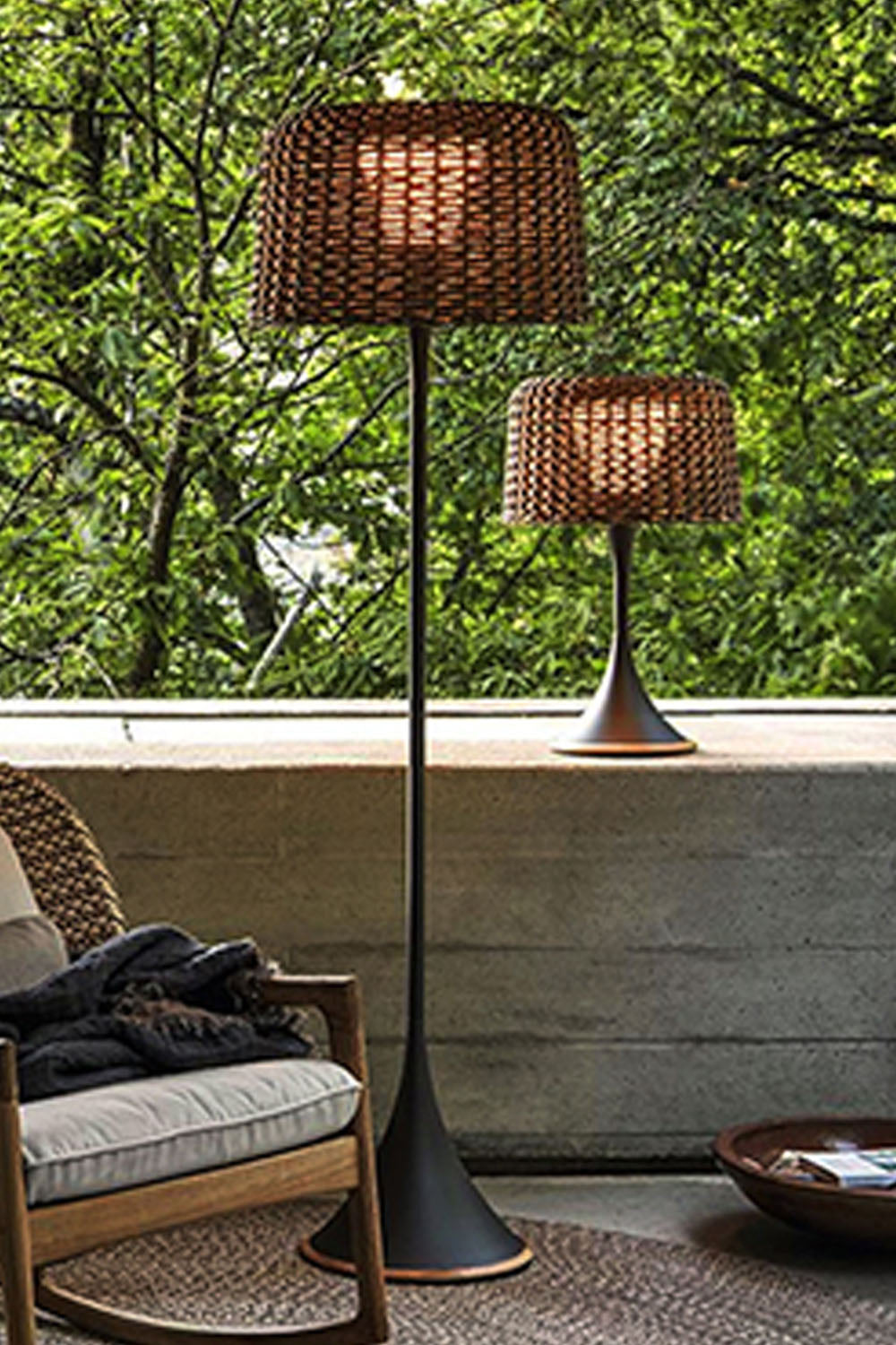 Ambient Mesh Outdoor Floor Lamp - view 14 | everlamps