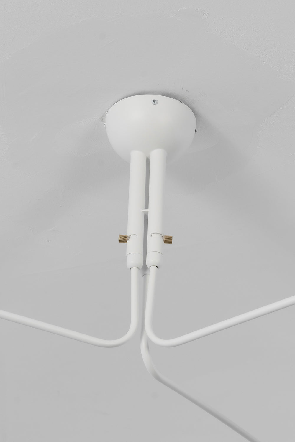 3-arm black articulated spider ceiling light | Metal | Isolated product shot on white background | vexa lamps