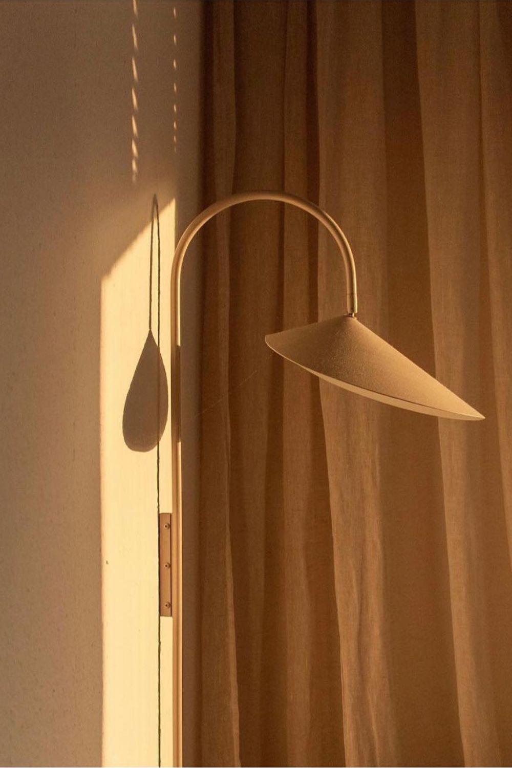 Arum Wall Lamp - everlamps
