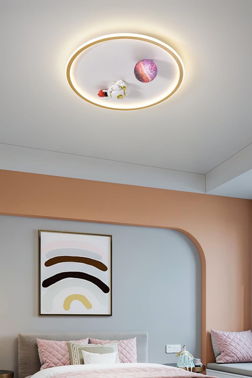 Astronaut Ceiling Lamp - view 13 | everlamps