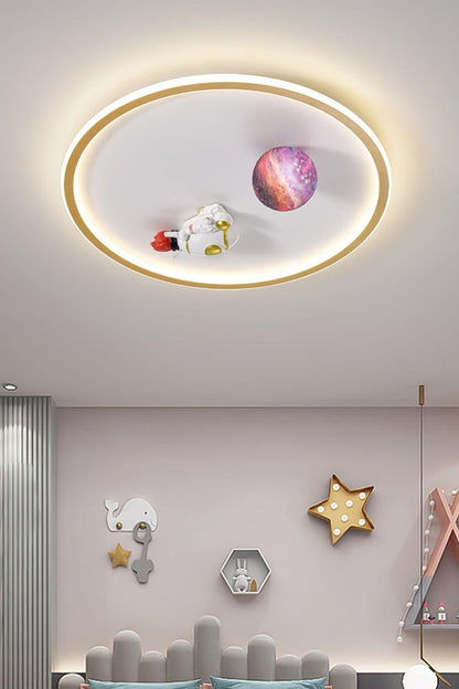 Astronaut Ceiling Lamp - view 19 | everlamps