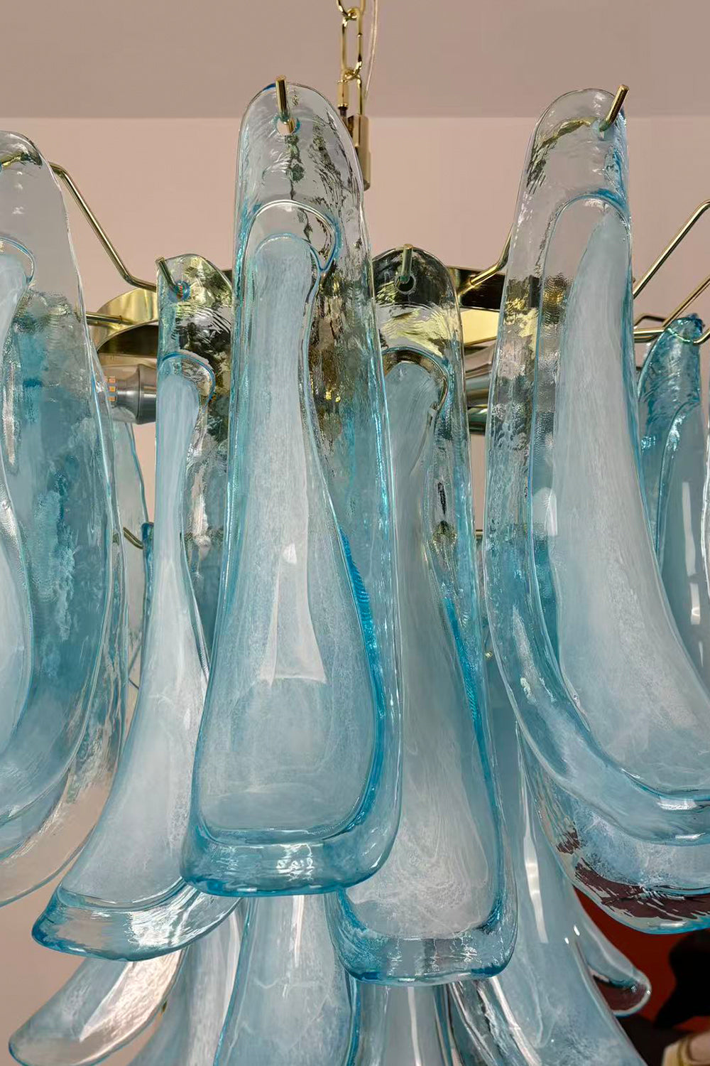 Azurea Petal Glass Chandelier |Glass detail | Samu  Lamp