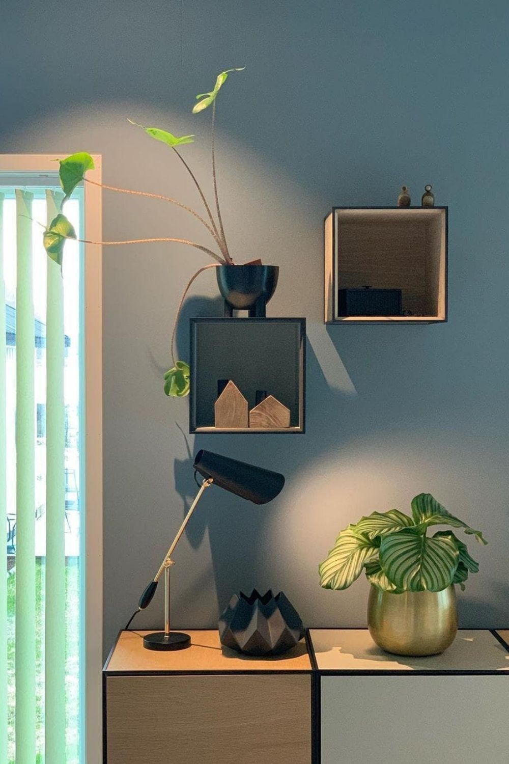 Birdy Table Lamp - view 21 | everlamps