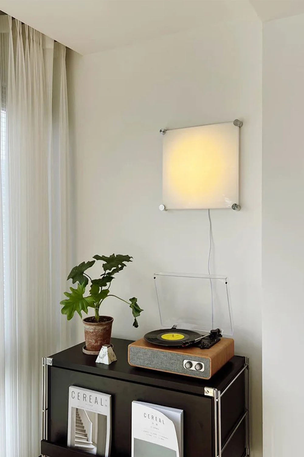 Bolla Vintage Wall Lamp - view 2 | everlamps