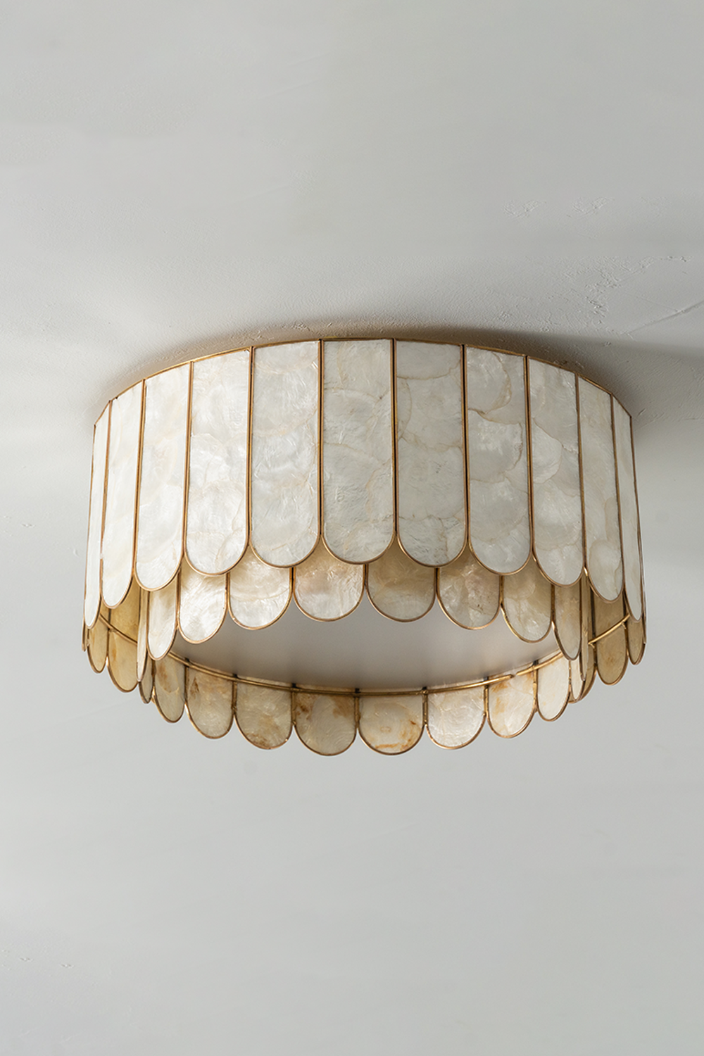 Ceiling Luxury Shell Ceiling Light - view 2 | everlamps