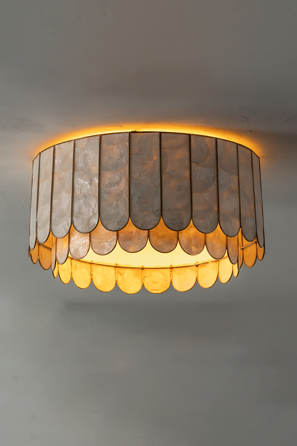 Ceiling Luxury Shell Ceiling Light - view 3 | everlamps