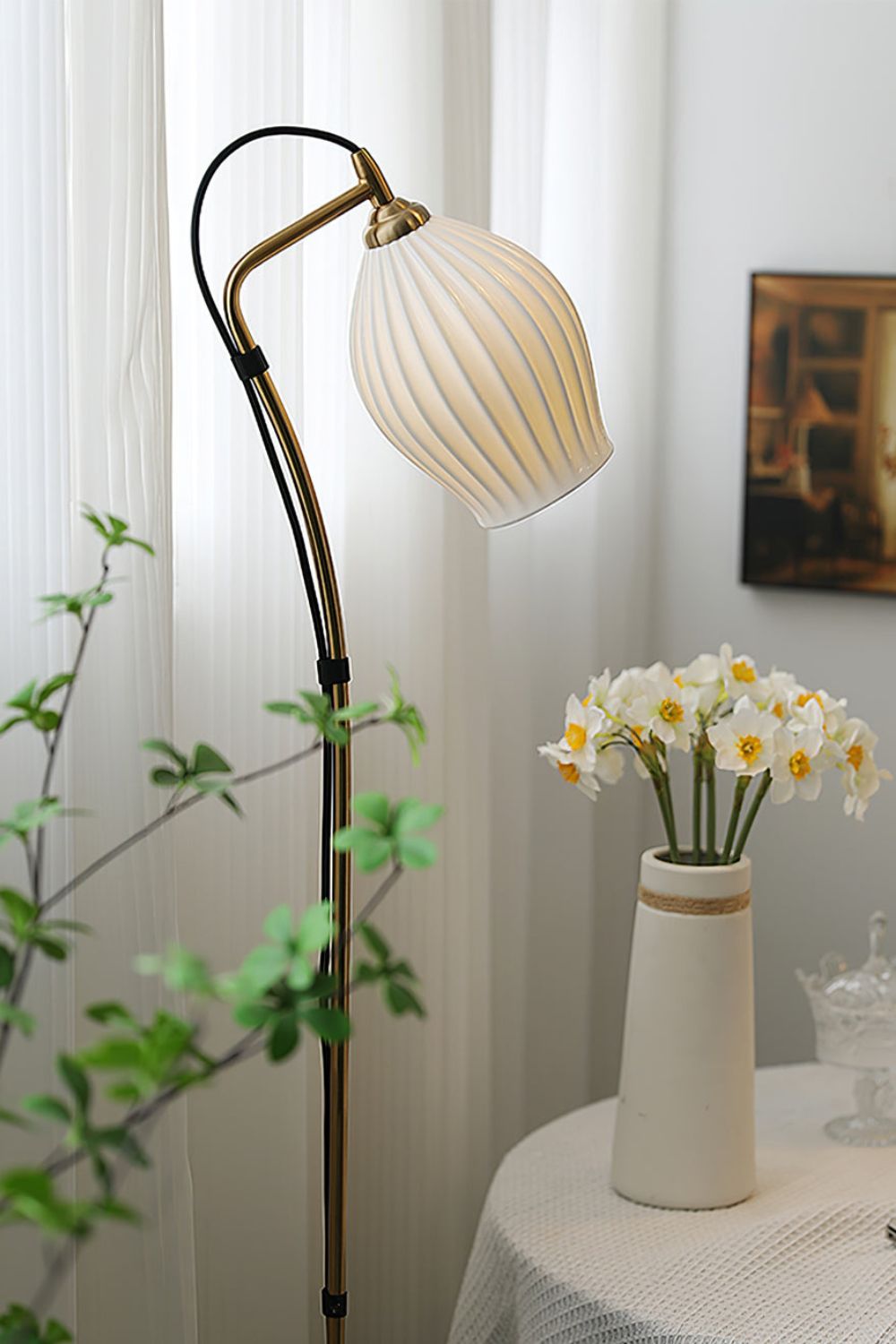 Ceramic Ribbed Floor Lamp - everlamps