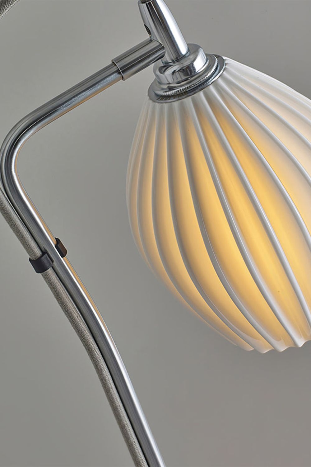 Ceramic Ribbed Floor Lamp - everlamps