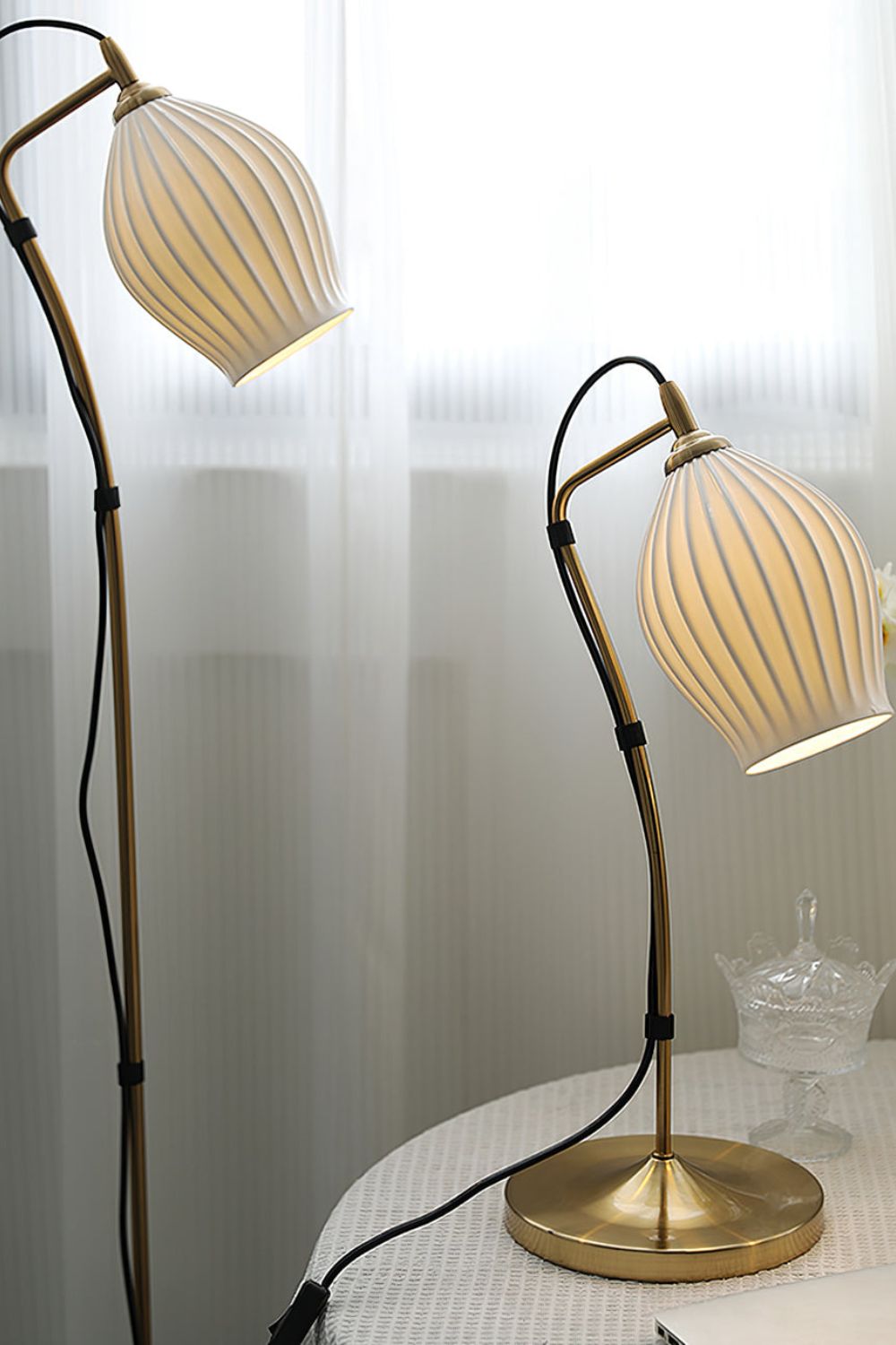 Ceramic Ribbed Floor Lamp - everlamps