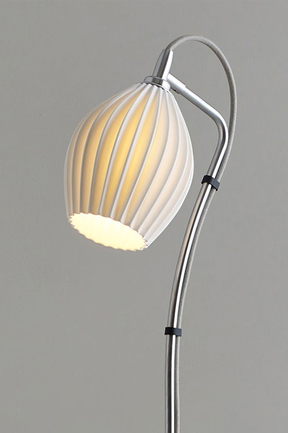 Ceramic Ribbed Floor Lamp - everlamps
