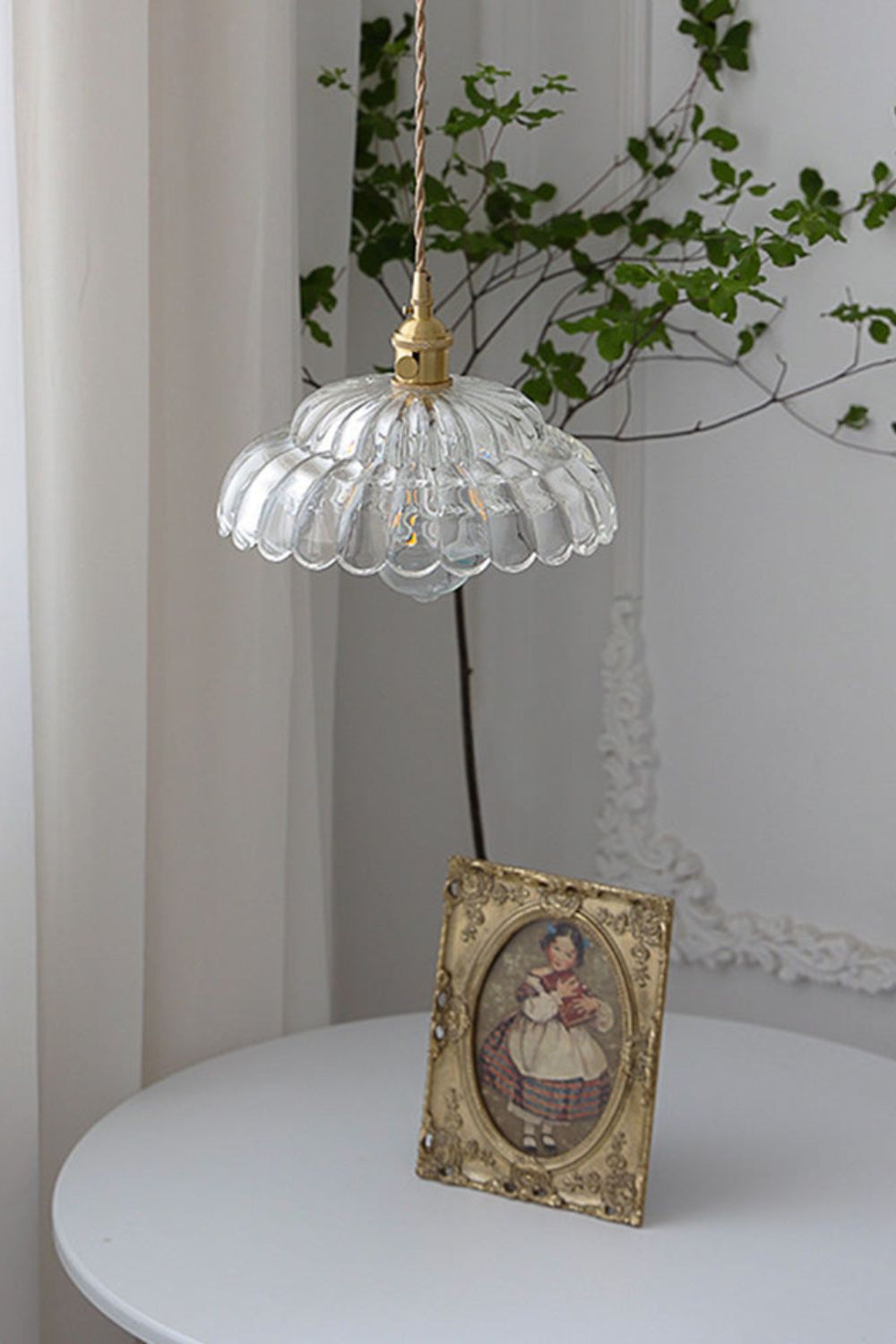Clear Blossom Glass Shade Pendant Lamp - view 12 | everlamps