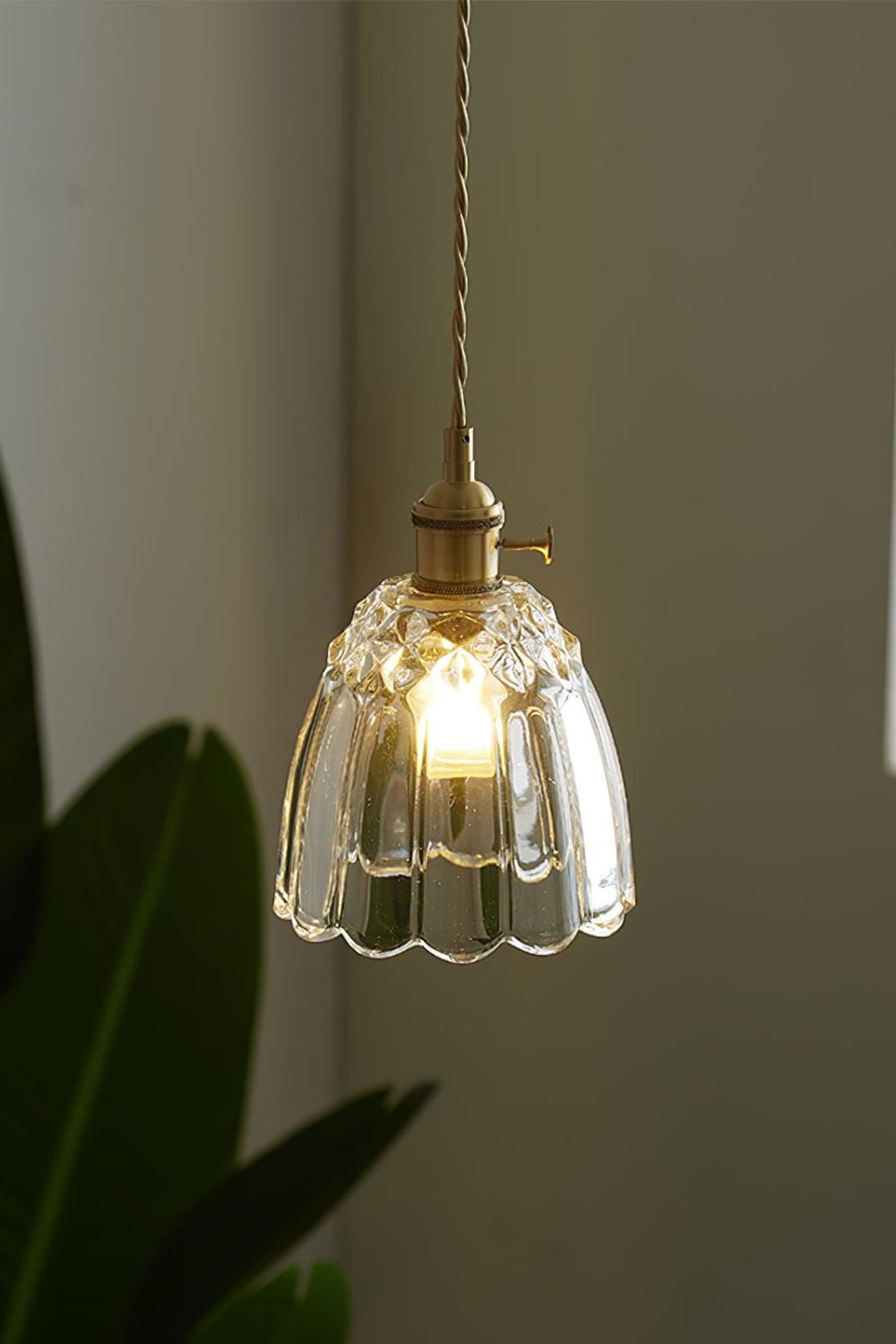 Clear Glass Fulbright Pendant Light - view 5 | everlamps