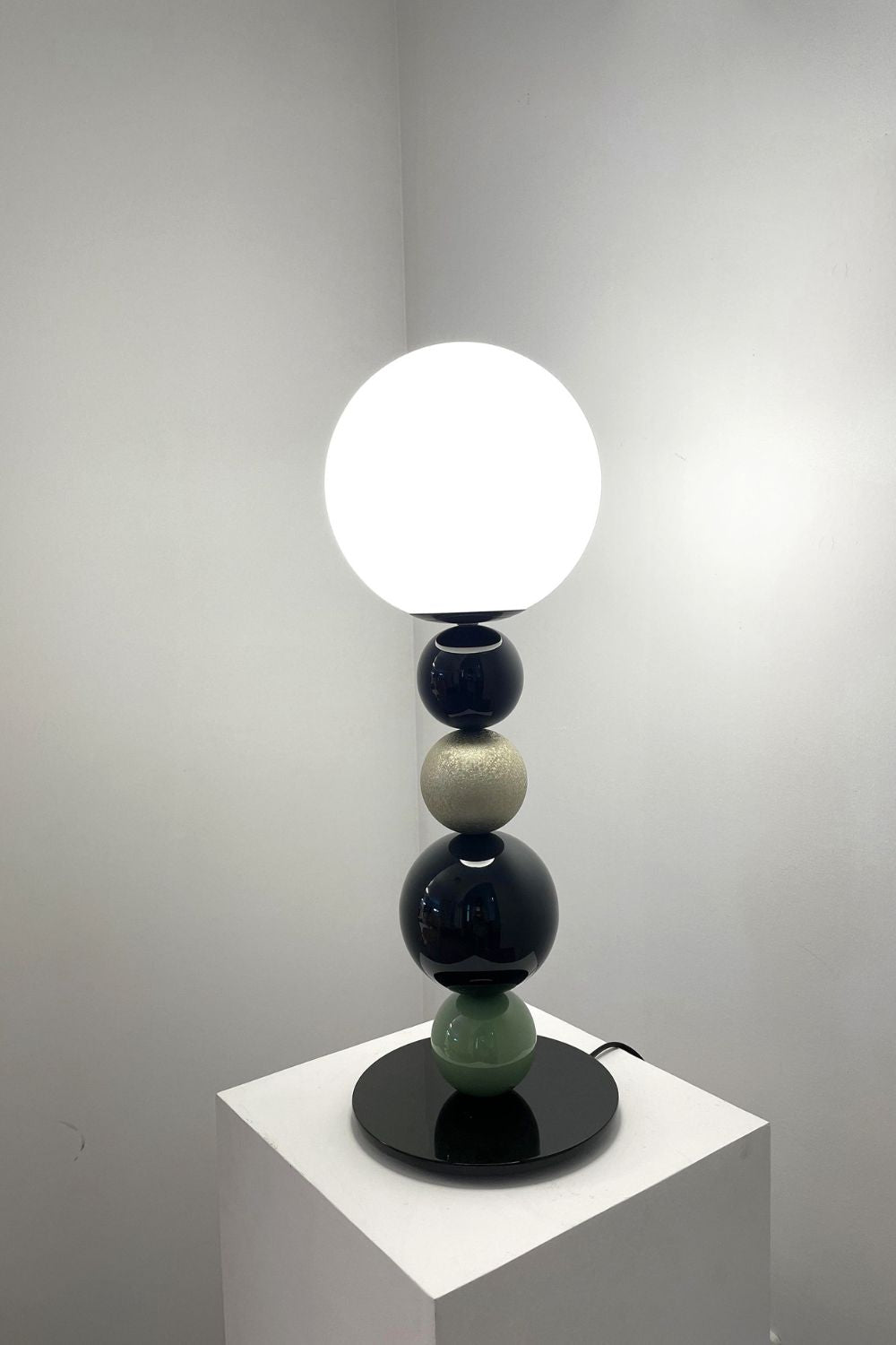 Colorful Round Ball Table Lamp - view 33 | everlamps