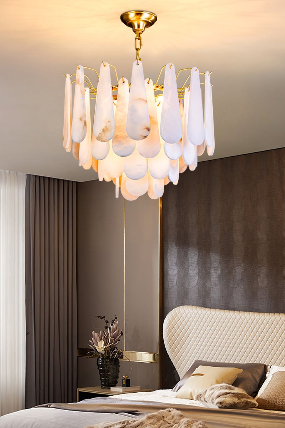 Cora Chandelier - everlamps