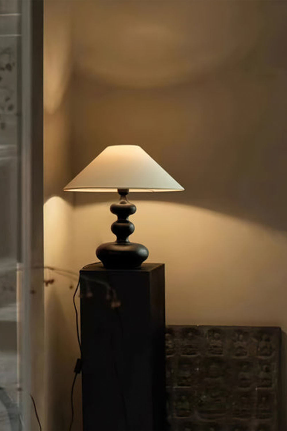 Crigler Table Lamp - view 22 | everlamps