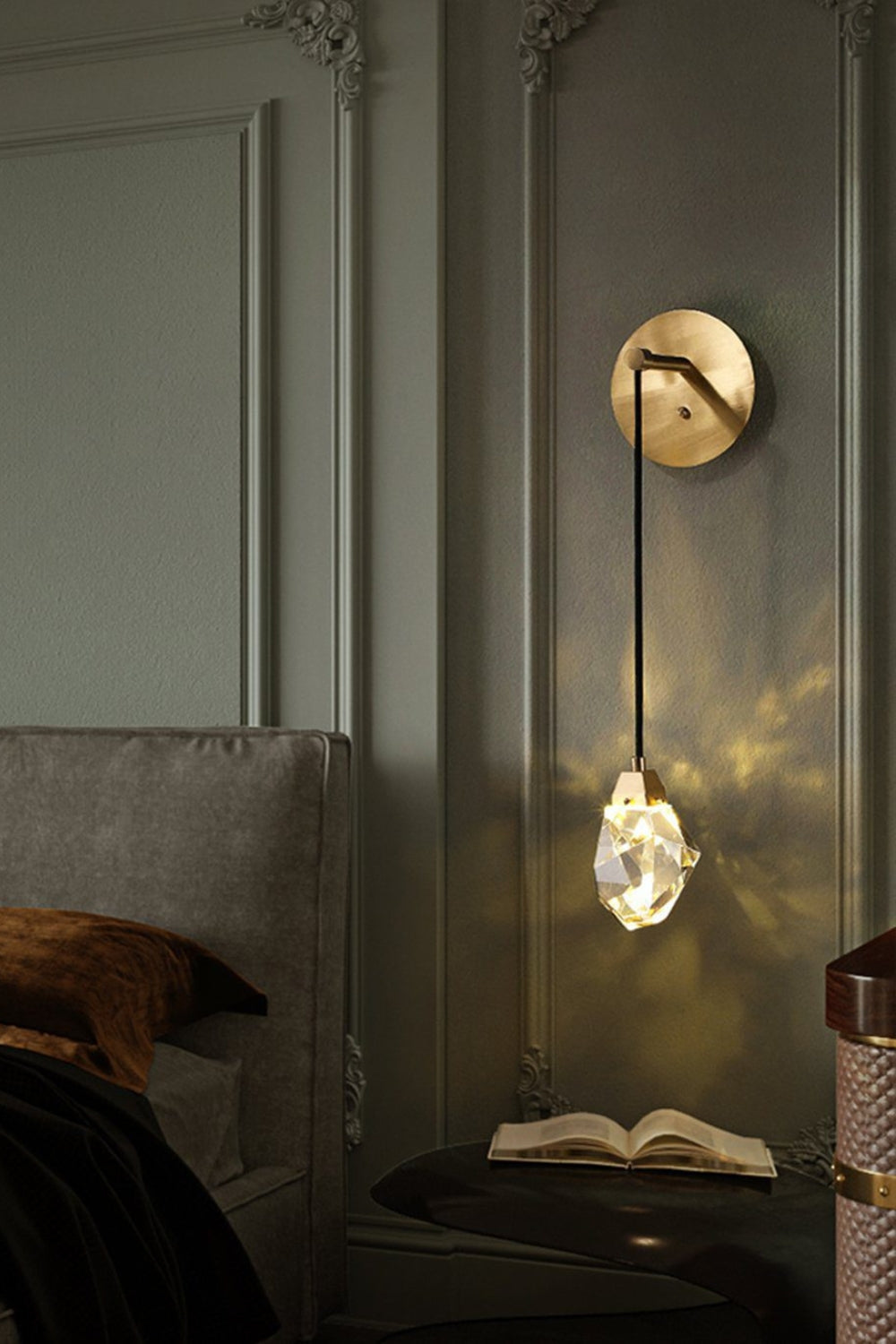 Diamond Crystal Glass Wall Light - everlamps