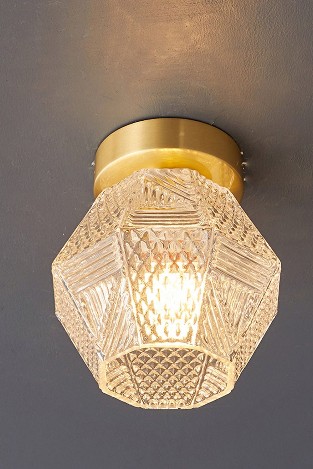 Diamond Cut Art Deco Ceiling Light - everlamps