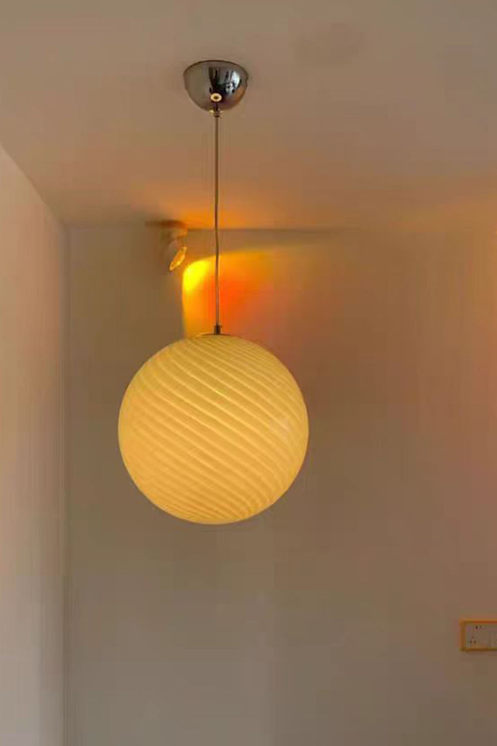 Dopamine Candy Pendant Lamp - view 5 | everlamps