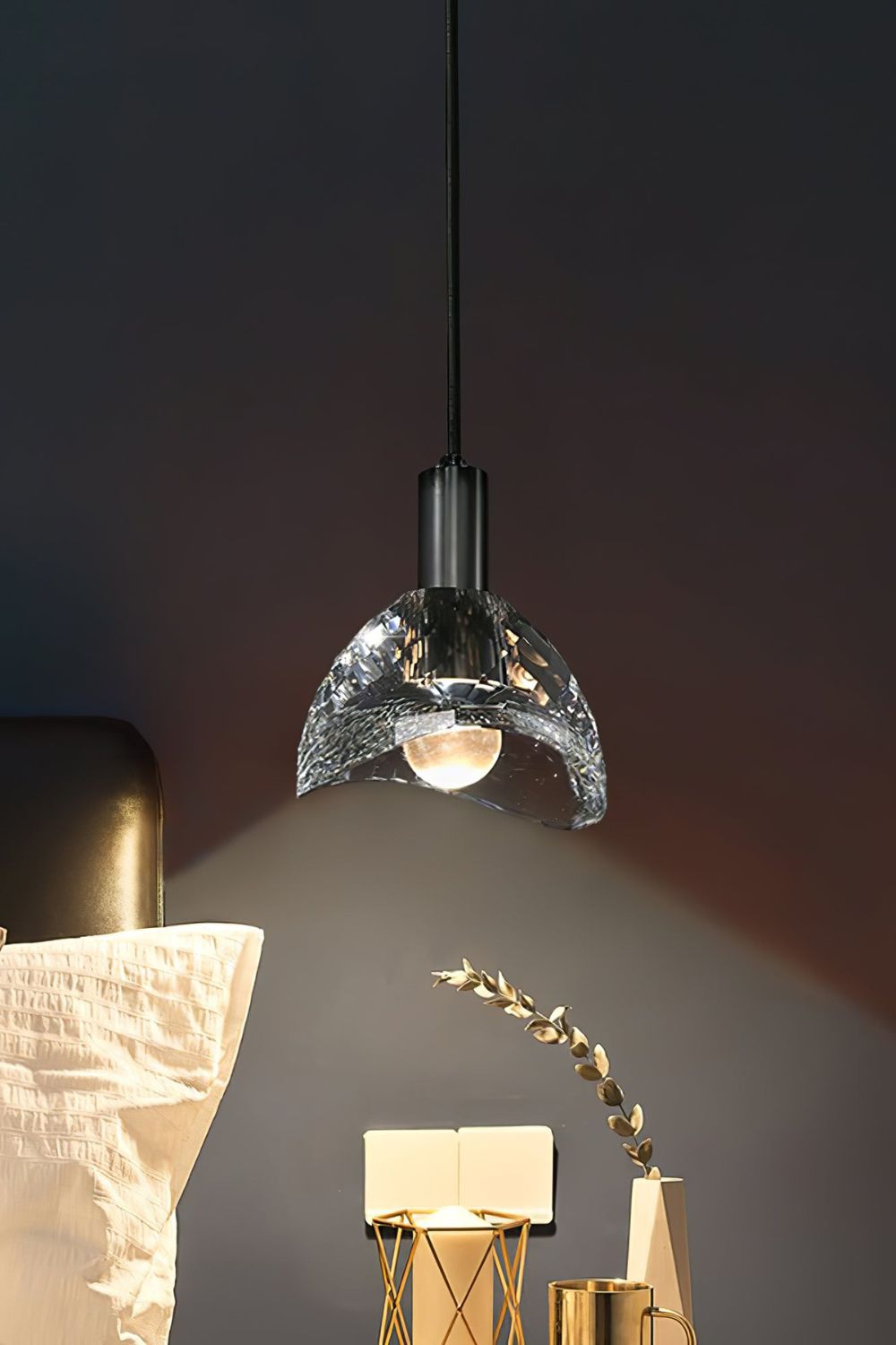 Ebbe Crystal Pendant Lamp - everlamps