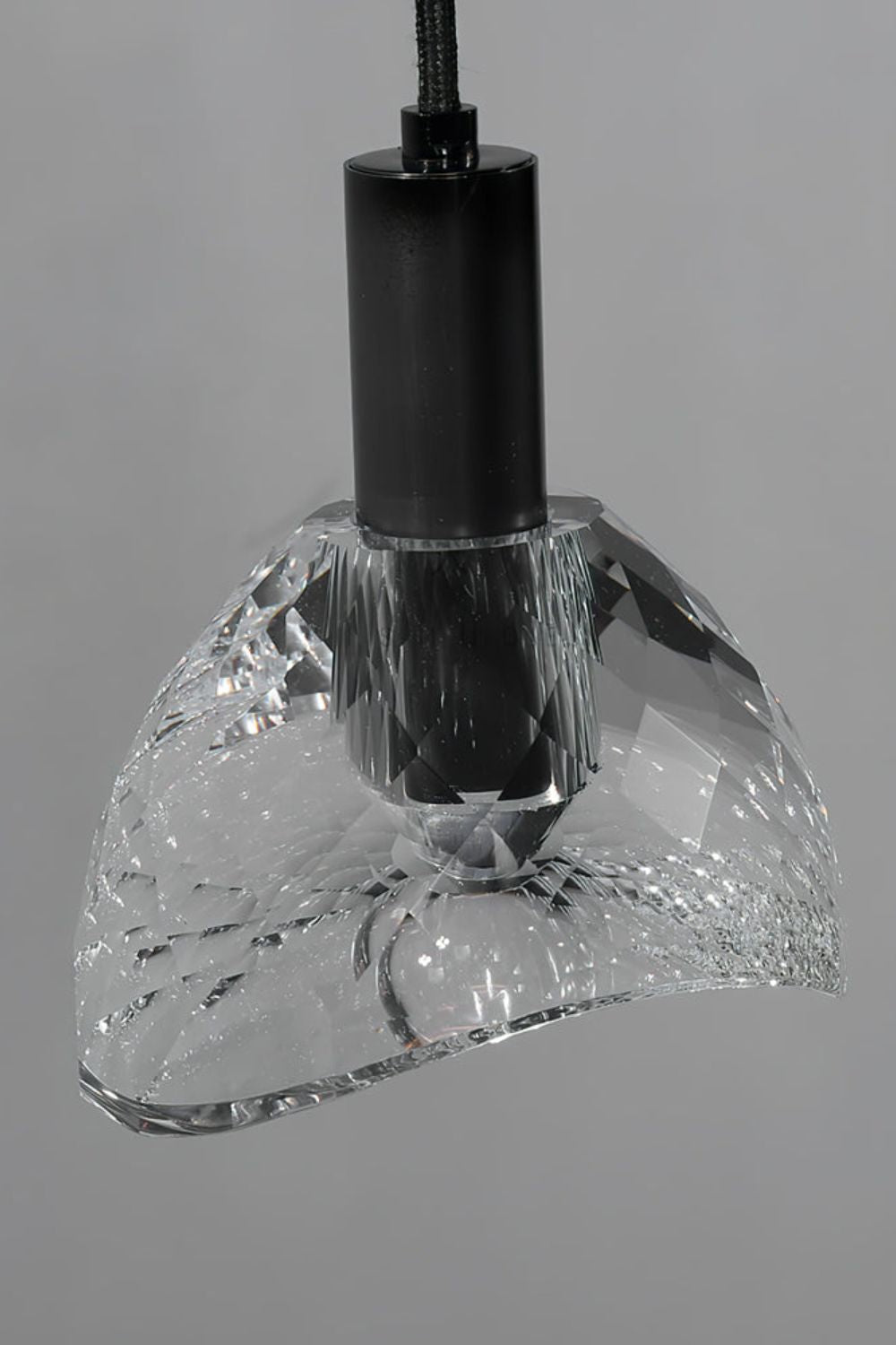 Ebbe Crystal Pendant Lamp - everlamps