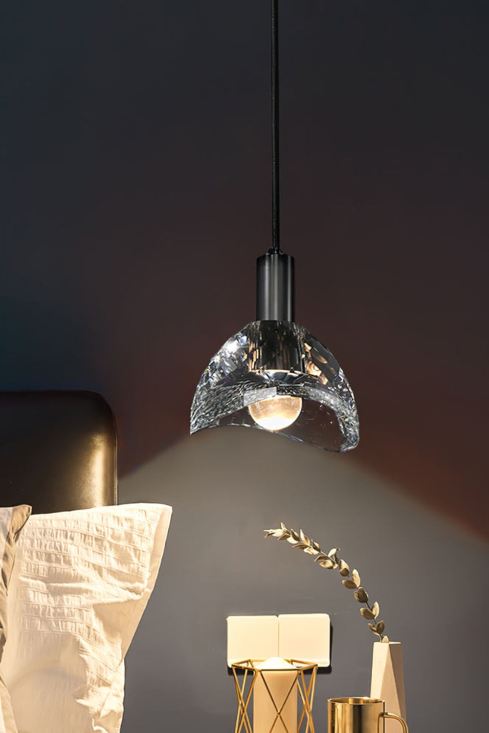 Ebbe Crystal Pendant Lamp - everlamps