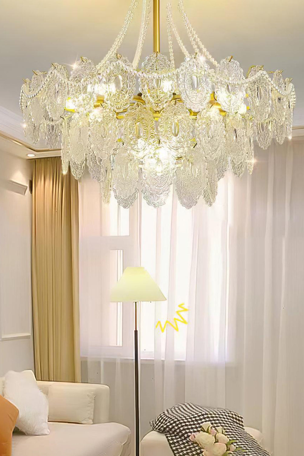 Embossed Pearls Glass Chandelier - everlamps