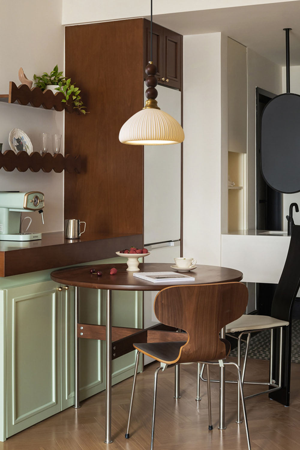 Evandra Pendant Light - view 9 | everlamps