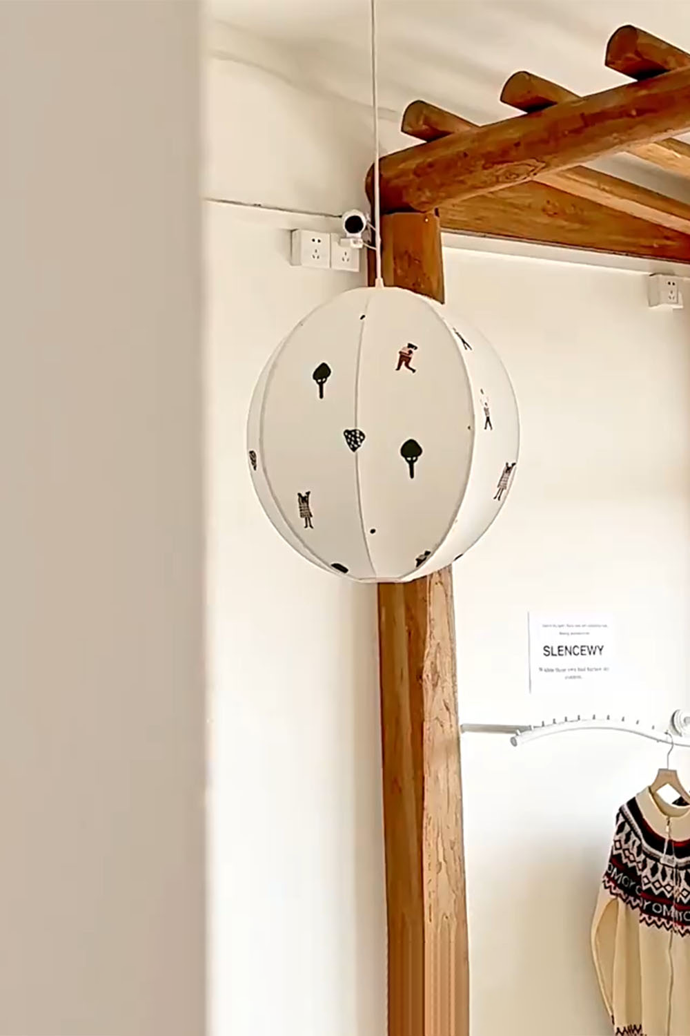 Fabric Embroidery Round Pendant Lamp - view 14 | everlamps