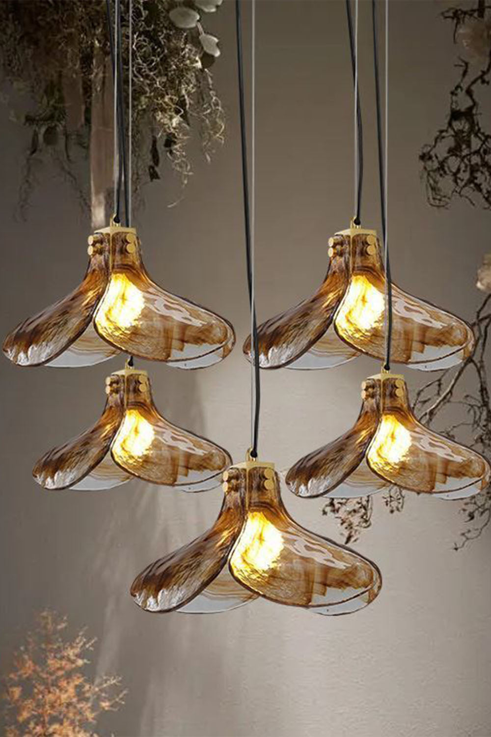 Four-leaf Clover Glass Chandelier - view 10 | everlamps