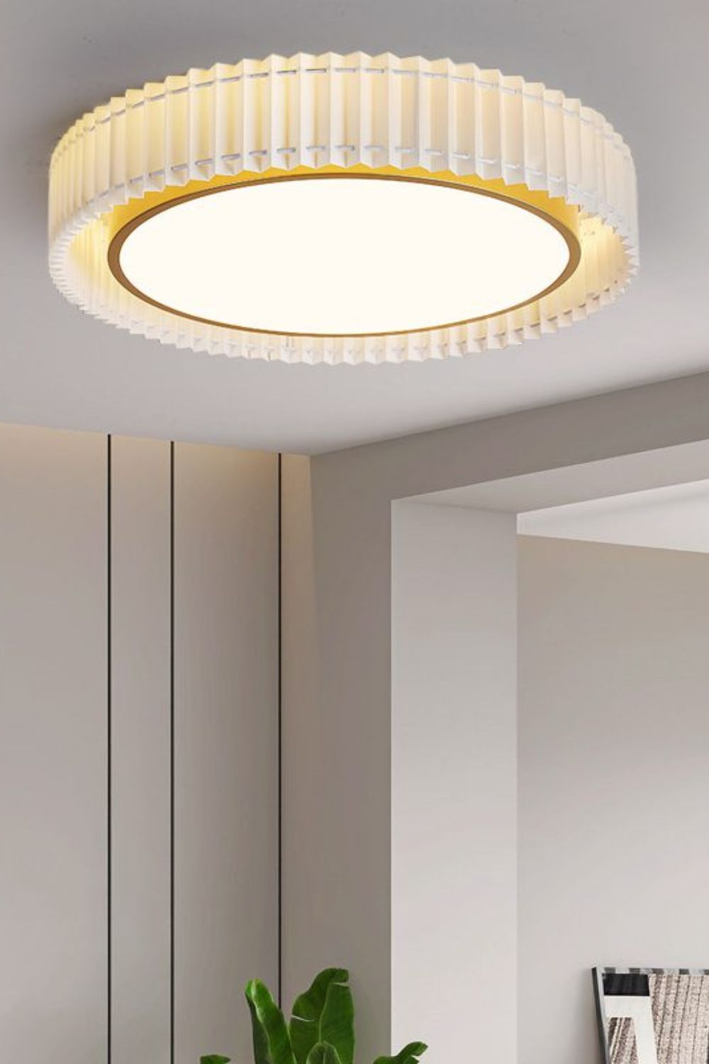 Round French Pastoral Pleated Fabric Ceiling Lamp - view 5 | everlamps