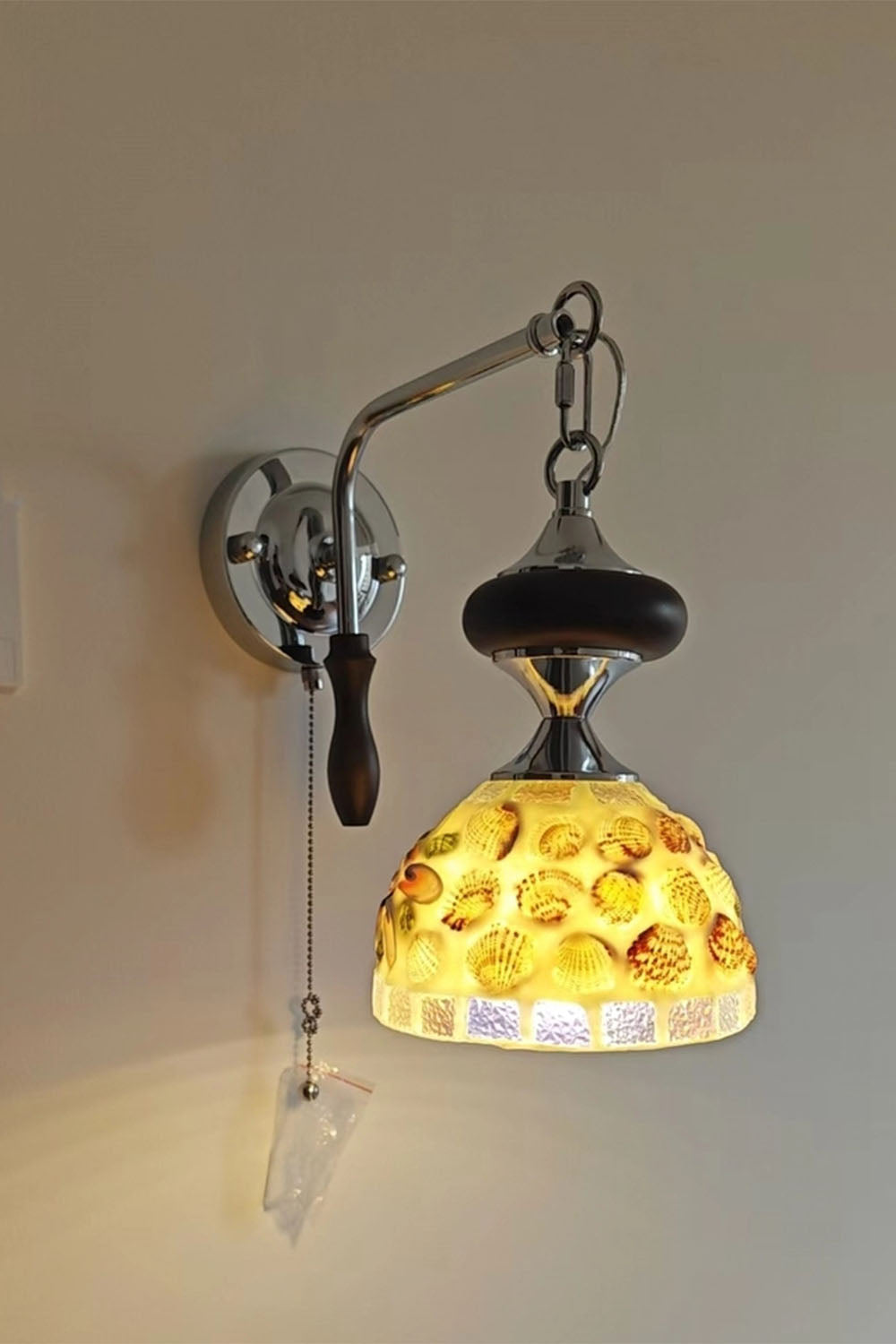 French Retro Handmade Shell Wall Lamp - view 2 | everlamps