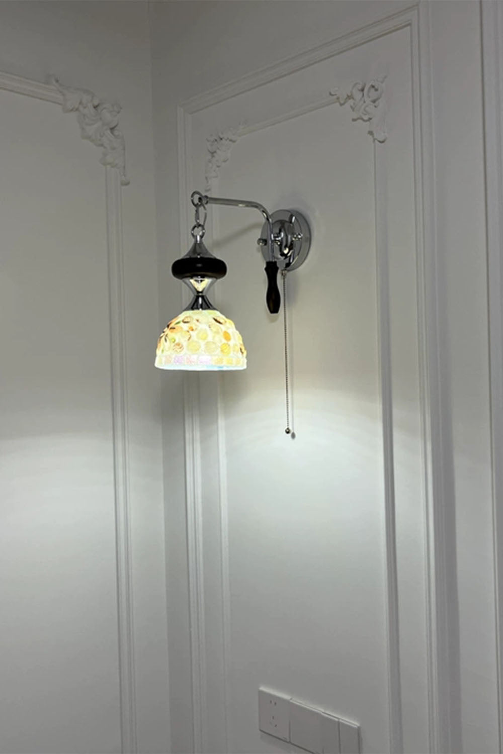 French Retro Handmade Shell Wall Lamp - view 3 | everlamps