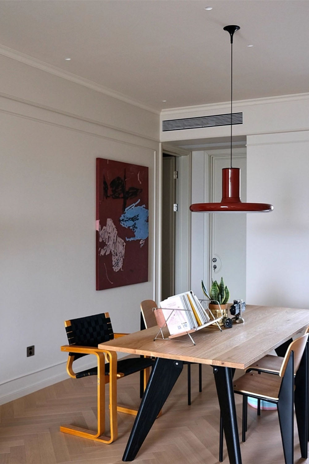 French Retro Nordic UFO Pendant Lamp - view 8 | everlamps