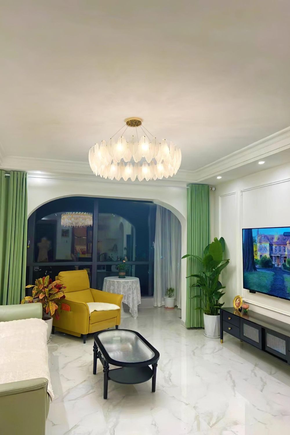 Glass Feather Chandelier - everlamps