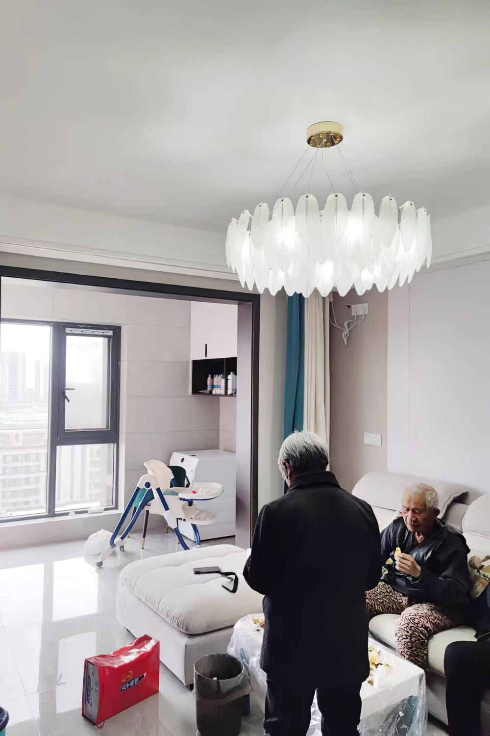 Glass Feather Chandelier - everlamps