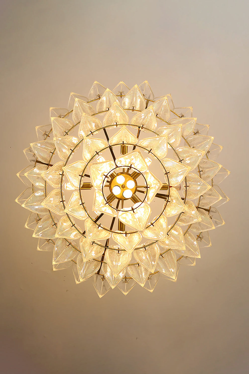 Glass Feathers Chandelier - everlamps