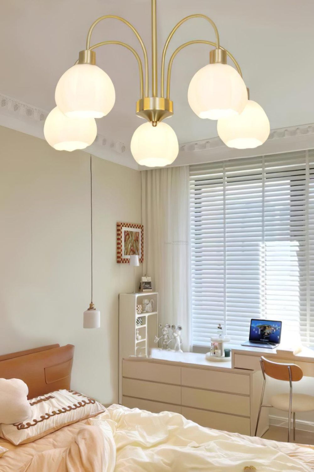 Golden Tulip Pendant Chandelier - view 4 | everlamps